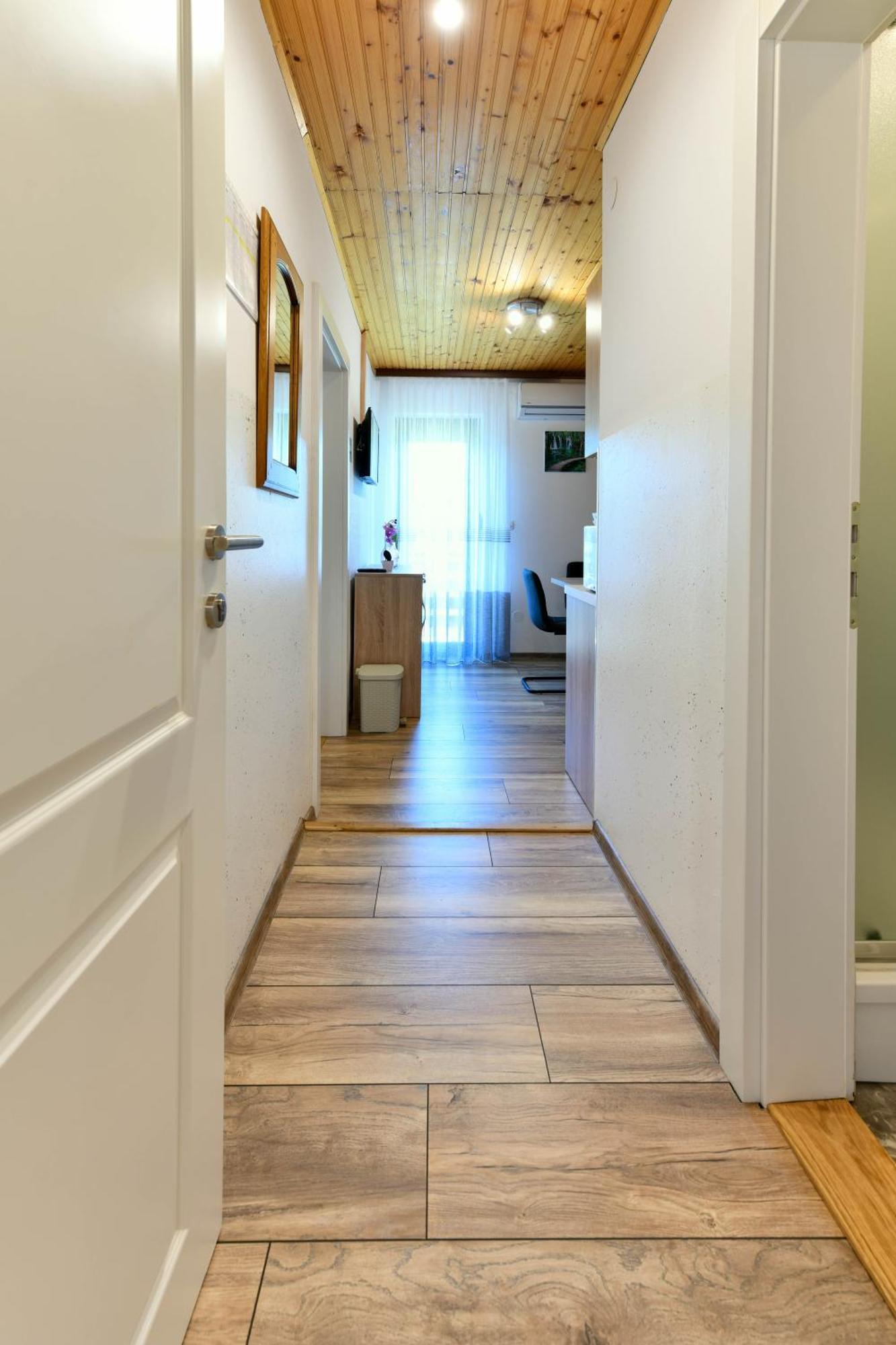Apartment & Rooms Luketic Rastovača Extérieur photo