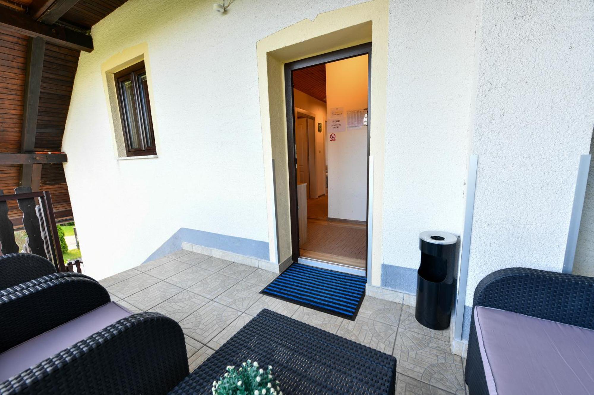 Apartment & Rooms Luketic Rastovača Extérieur photo